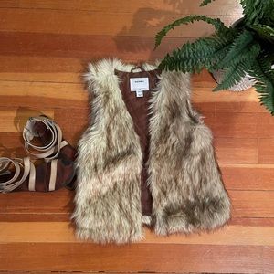 Old Navy Faux Fur Girl’s Vest